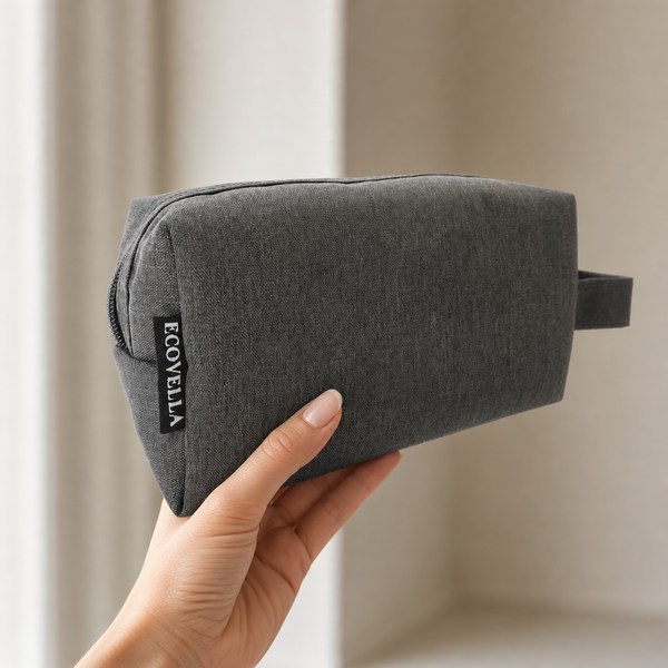AARON Cosmetic Bag (E18) — RPET — model shot